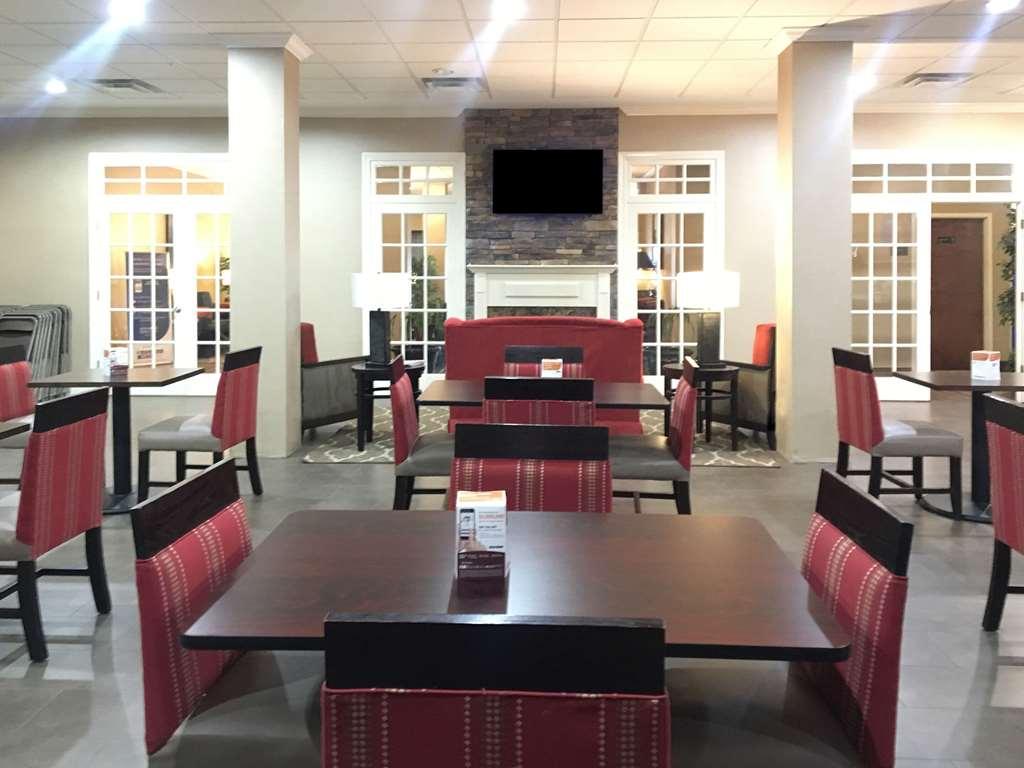 فندق كومفرت إن آند سويتس Rogersville المطعم الصورة